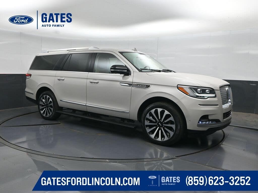 2024 Lincoln Navigator - $67,600