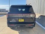 2025 Navigator L Thumbnail 5
