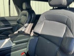 2025 Navigator L Thumbnail 22