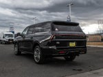 2025 Navigator L Thumbnail 7