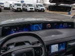 2025 Navigator L Thumbnail 12