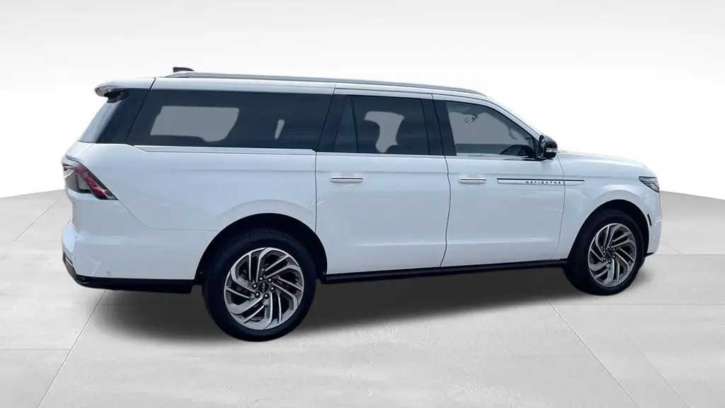 2025 Lincoln Navigator L Reserve