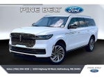 2025 Navigator L Thumbnail 10