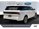 2025 Navigator L Thumbnail 11