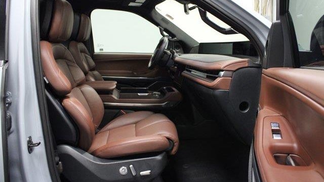 2025 Lincoln Navigator L Reserve