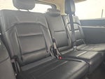 2025 Navigator L Thumbnail 11