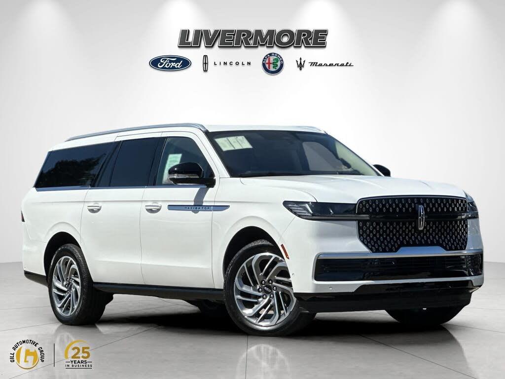 2025 Lincoln Navigator - $76,500