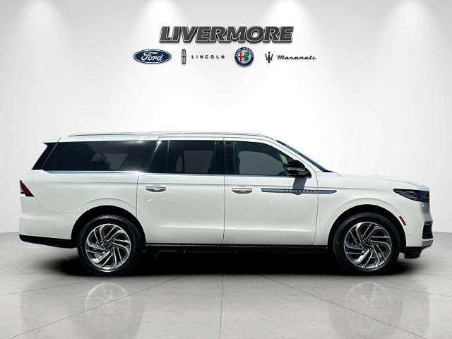 2025 Lincoln Navigator - $74,800