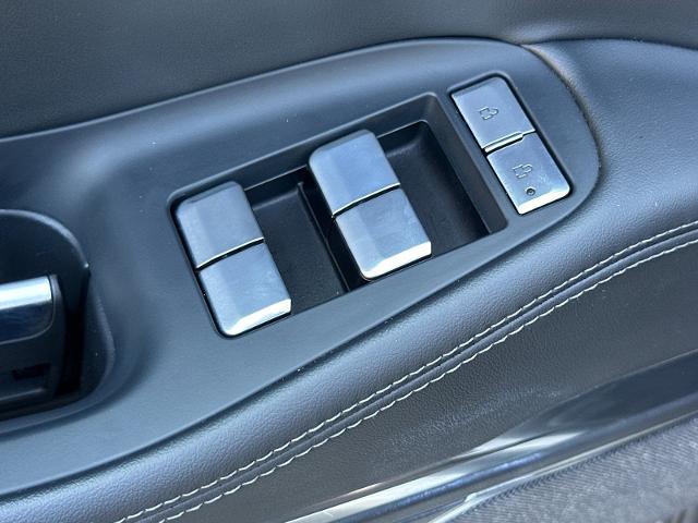 2025 Lincoln Navigator - $74,800
