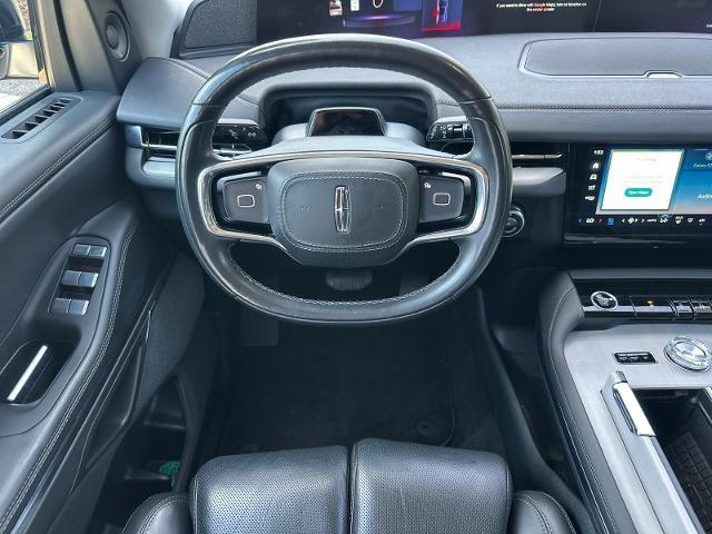 2025 Lincoln Navigator - $74,800