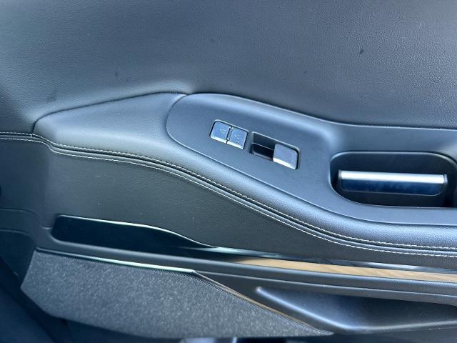 2025 Lincoln Navigator - $74,800