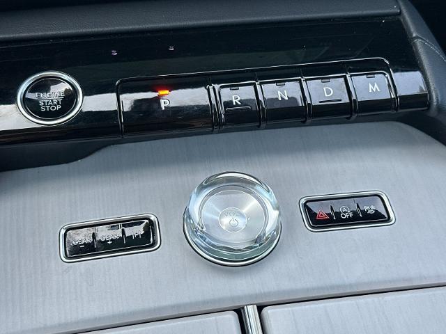 2025 Lincoln Navigator - $74,800