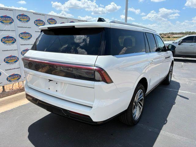 2025 Lincoln Navigator - $72,799
