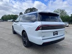 2025 Navigator L Thumbnail 5
