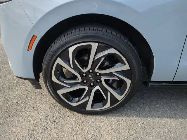 2026 Lincoln Navigator - $99,995
