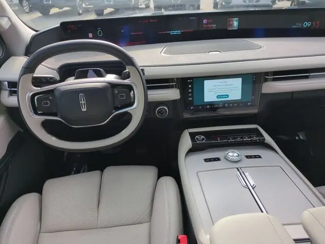 2026 Lincoln Navigator - $99,995