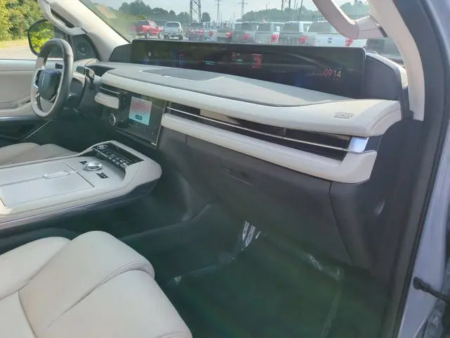 2026 Lincoln Navigator - $99,995