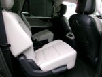 2026 Navigator L Thumbnail 5