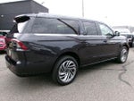 2026 Navigator L Thumbnail 6