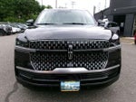 2026 Navigator L Thumbnail 2