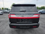 2018 Navigator L Thumbnail 4