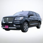 2019 Navigator L Thumbnail 8