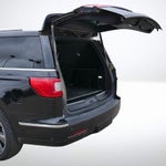 2019 Navigator L Thumbnail 20