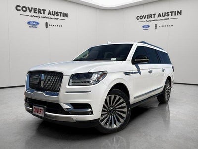 Photo of a 2019 Lincoln Navigator L 4X4 Reserve 4DR SUV for sale