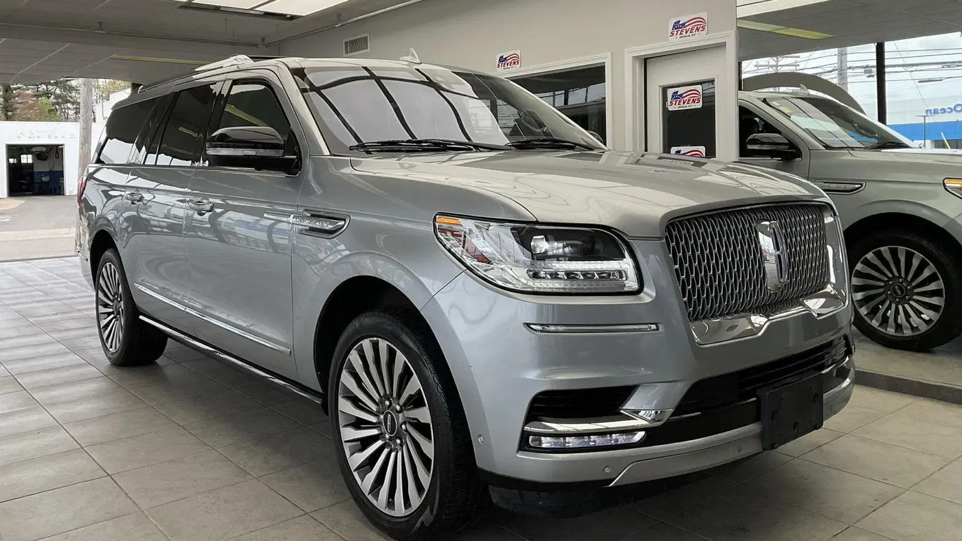 Preowned 2020 Lincoln Navigator L Reserve for Sale