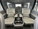 2020 Navigator L Thumbnail 16