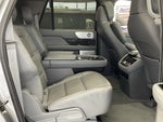 2020 Navigator L Thumbnail 18