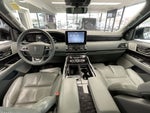 2020 Navigator L Thumbnail 32