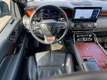 2022 Navigator L Thumbnail 26