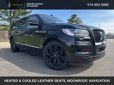 Photo of a 2022 Lincoln Navigator L 4X4 Reserve 4DR SUV for sale