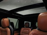 2019 Navigator L Thumbnail 10