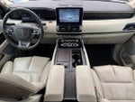 2020 Navigator L Thumbnail 12