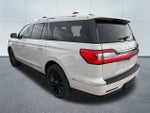 2020 Navigator L Thumbnail 2
