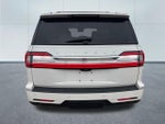 2020 Navigator L Thumbnail 3