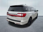 2020 Navigator L Thumbnail 4