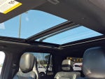 2021 Navigator L Thumbnail 5