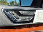 2021 Navigator L Thumbnail 10