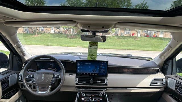 2022 Lincoln Navigator L Reserve