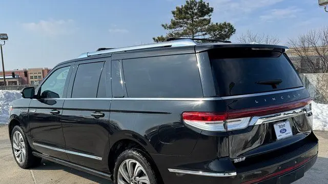 2022 Lincoln Navigator L Reserve