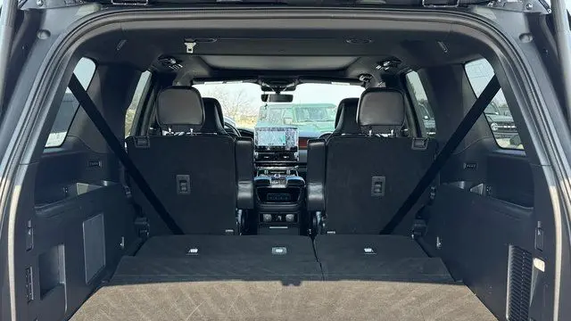 2022 Lincoln Navigator L Reserve