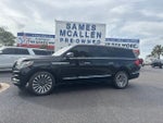 2019 Navigator L Thumbnail 2