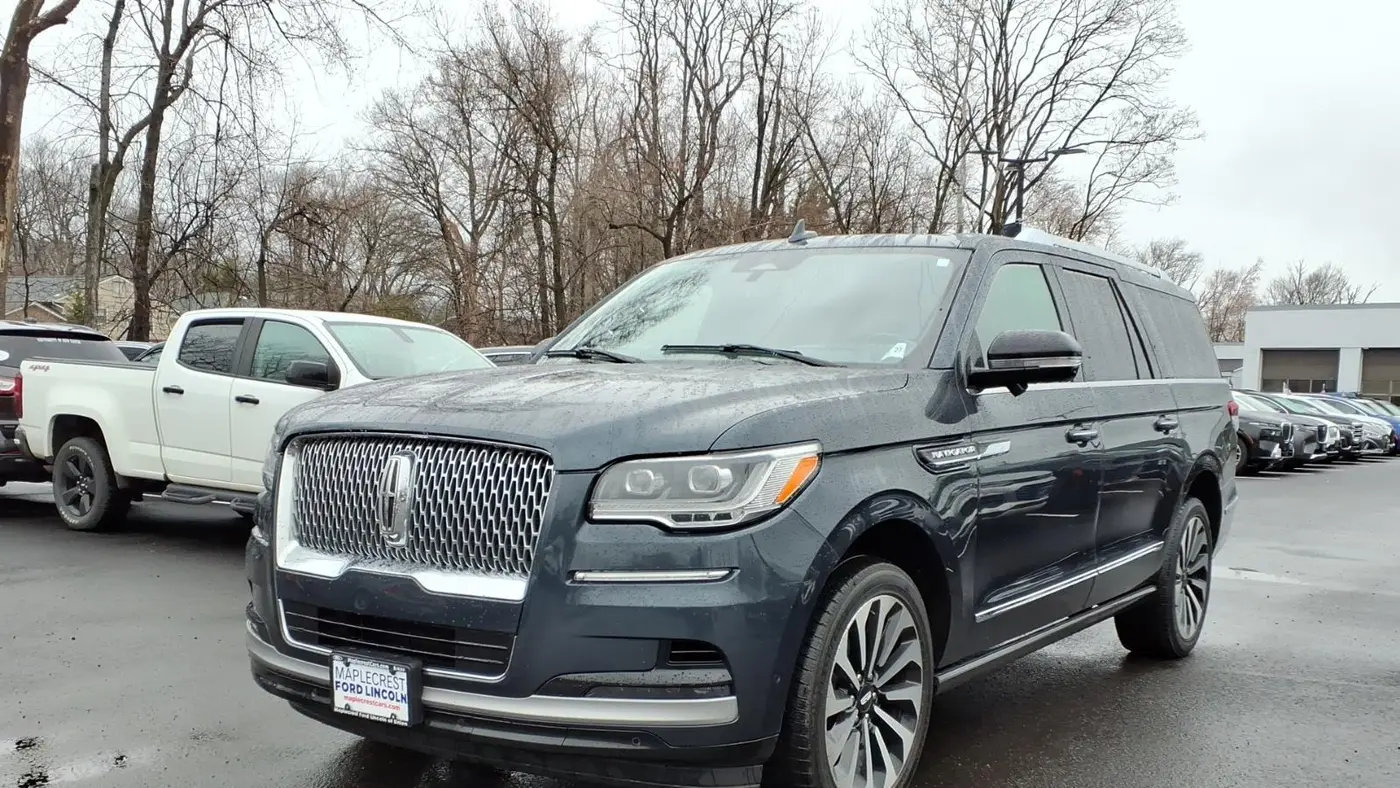 2022 Lincoln Navigator L Reserve