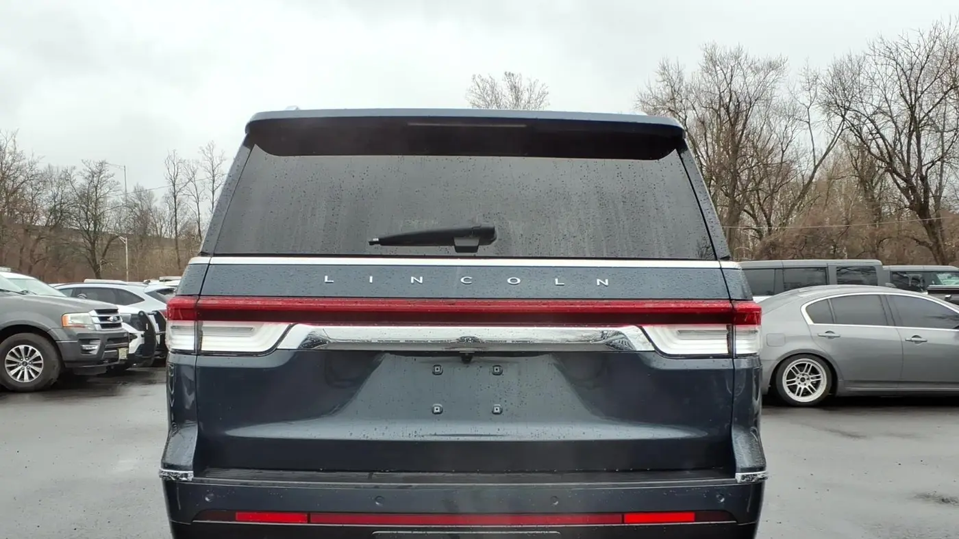 2022 Lincoln Navigator L Reserve