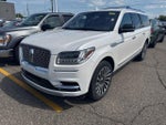 2019 Navigator L Thumbnail 3