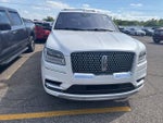 2019 Navigator L Thumbnail 5