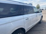 2019 Navigator L Thumbnail 11